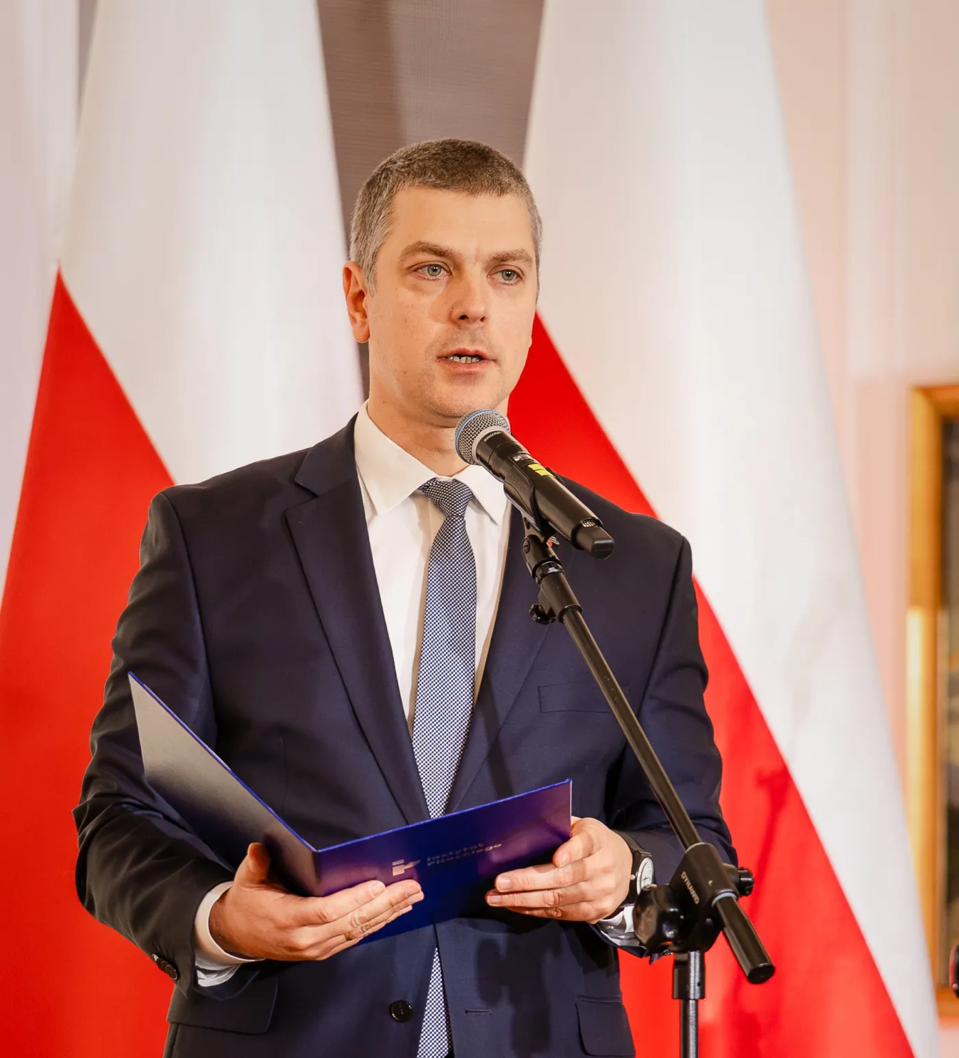 Dyrektor Instytutu Pileckiego Karol Madaj