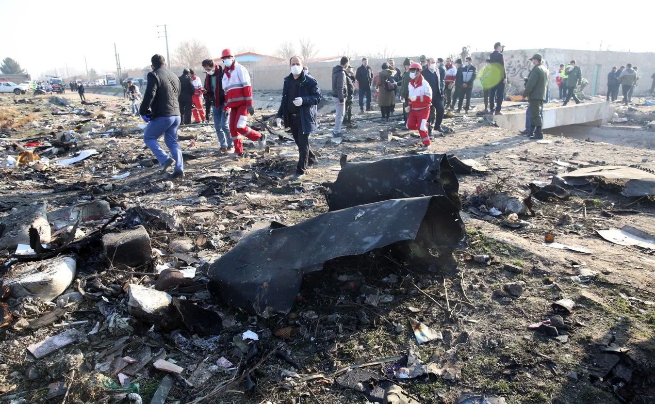 Wrak ukraińskiego samolotu Boeing 737-800