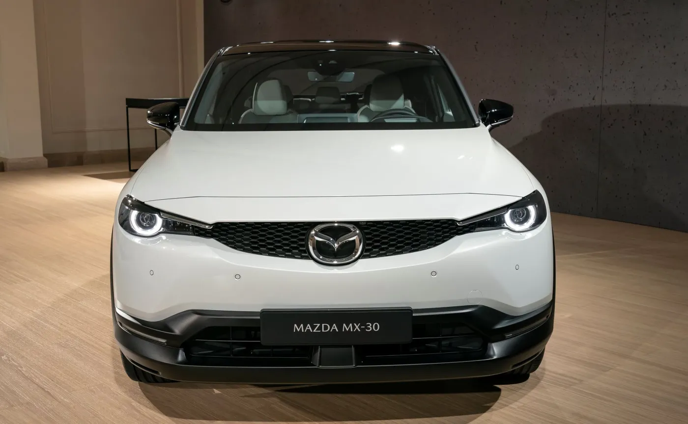 mazda-mx30-12609578.jpg