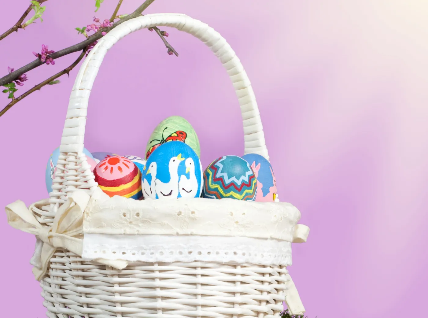 Szykują się drogie święta. O ile więcej wydamy na święconkę? BADANIE