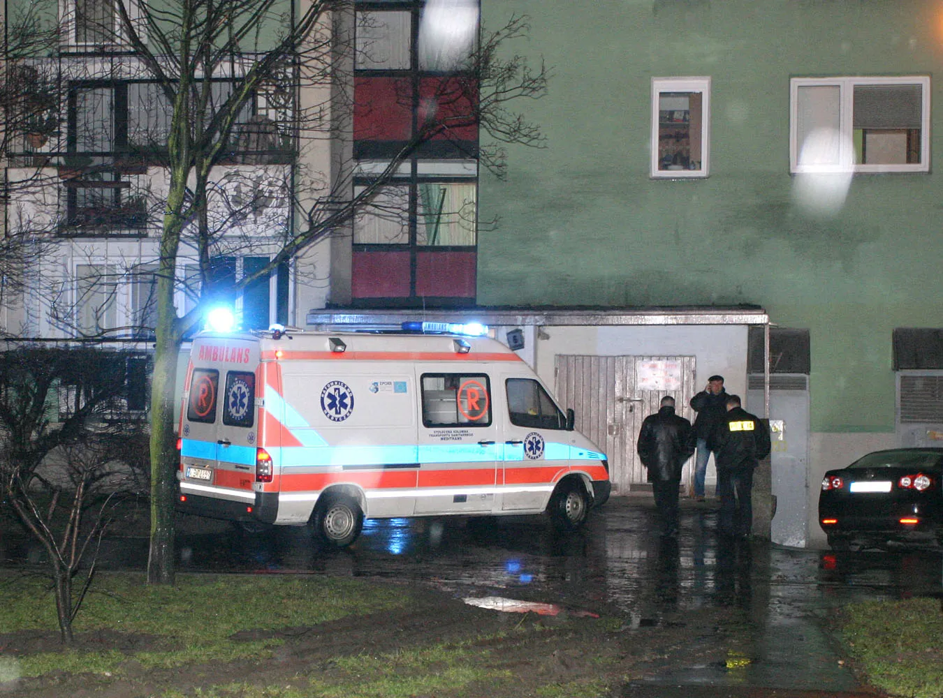 Policjant zabił córkę i strzelił do siebie