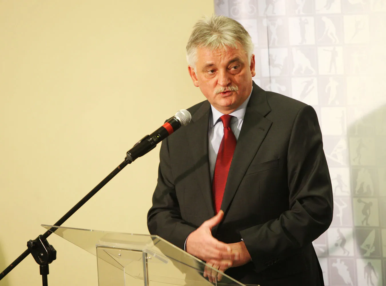 Minister sportu wybierze prokuratora piłkarskiego?