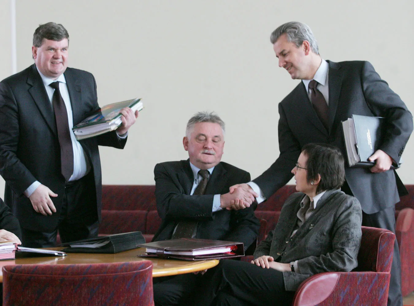 Ministrowie walczą o życie