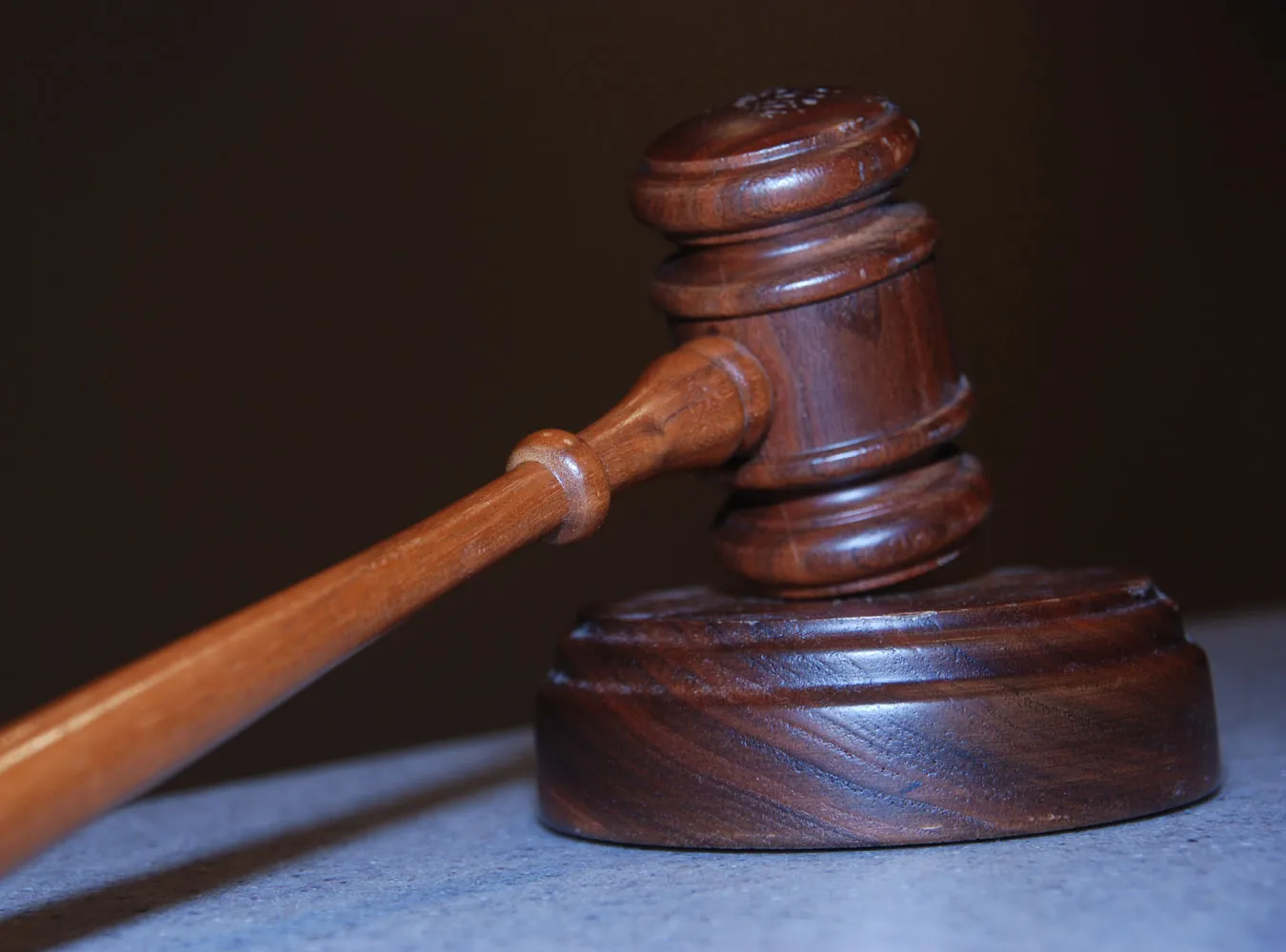 Rząd zamknie sto sądów z oszczędności?