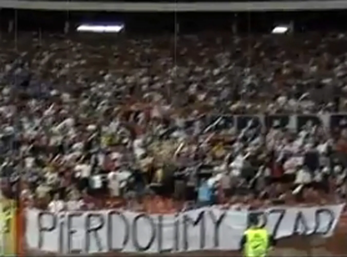 Zobacz, jak kibice obrazili Donalda Tuska