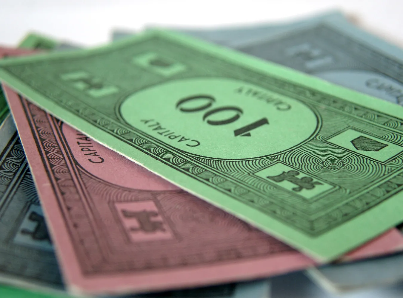 Gdzie wyparowały bony? Rząd milczy