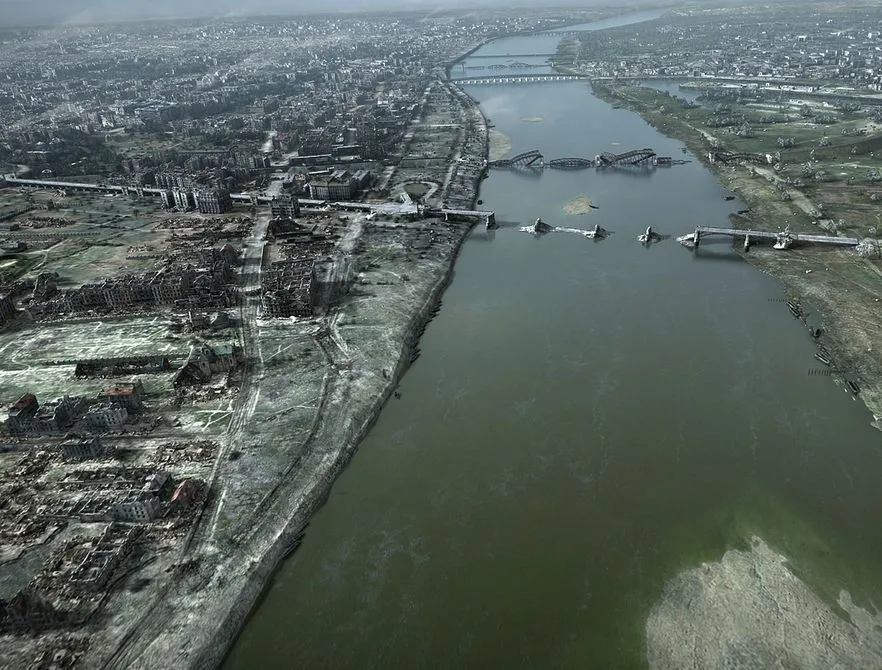 "Miasto ruin". Zobacz Warszawę w gruzach