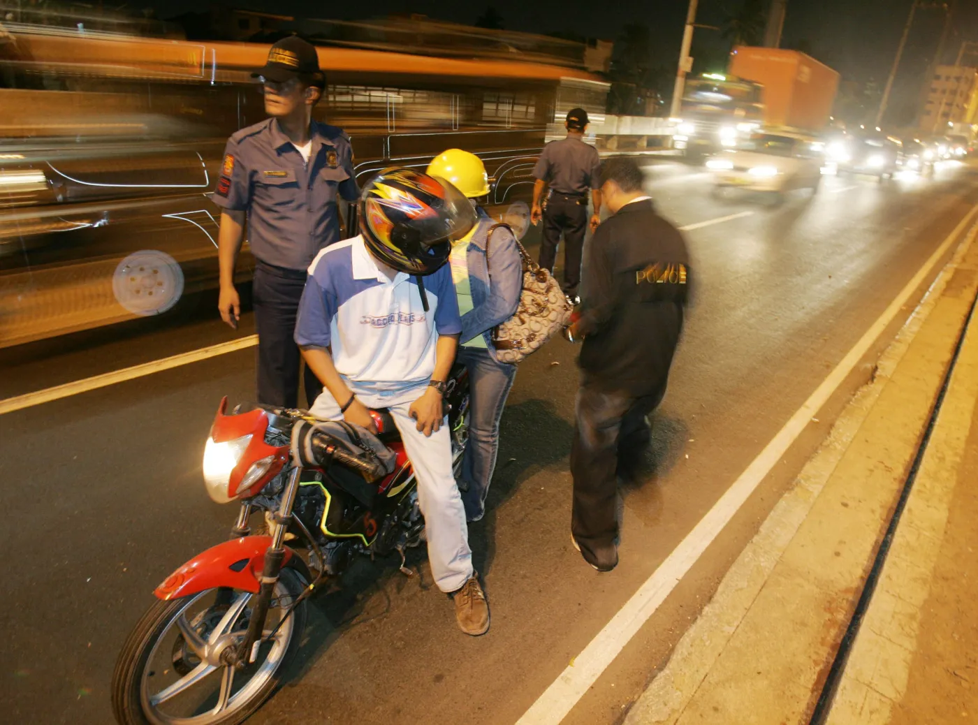 Zamachy na Filipinach to często dzieło zamaskowanych motocyklistów