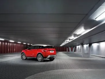 2010_11_15_pieciodrzwiowy_range_rover_evoque_1_1643791.jpg