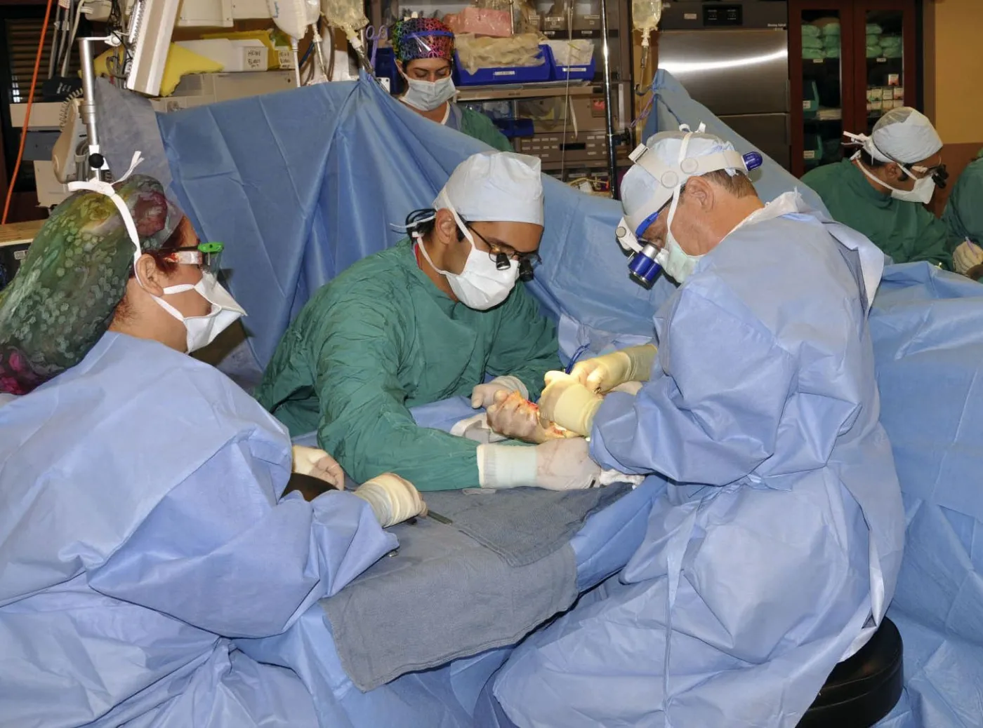 Przeszczep obu dłoni dzięki komórkom macierzystym