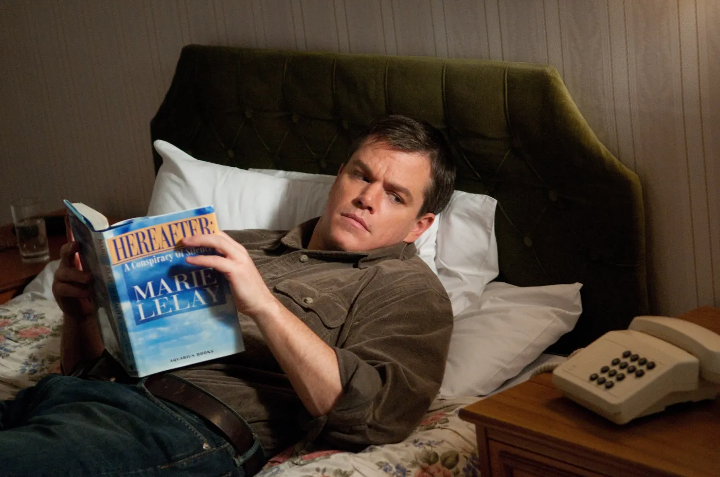 Matt Damon "Medium" ("Hereafter")