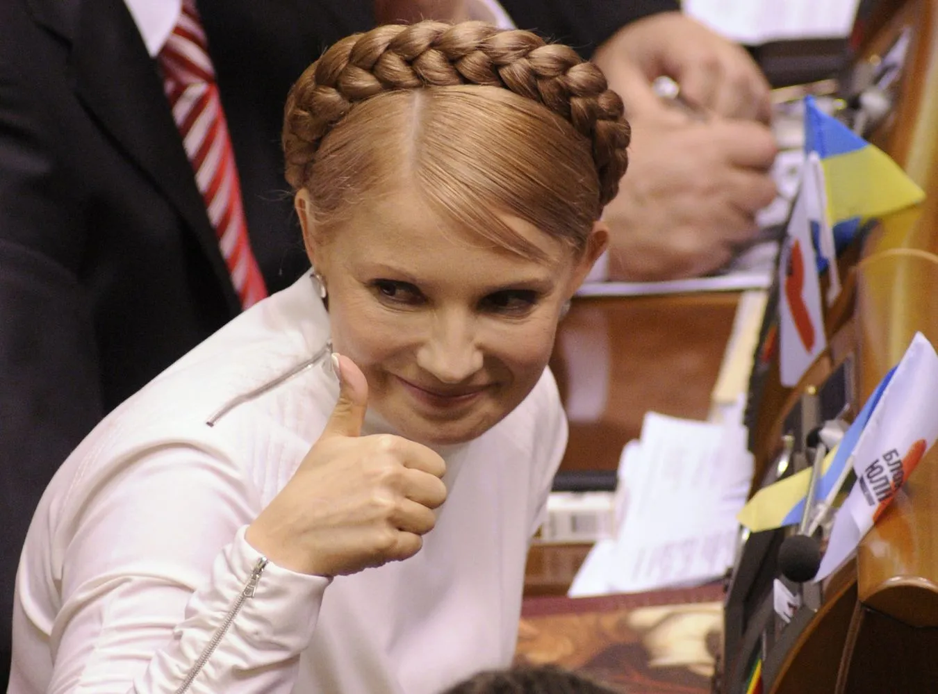 Buzek dodzwonił się do Tymoszenko. Mocno skrytykował władze w Kijowie