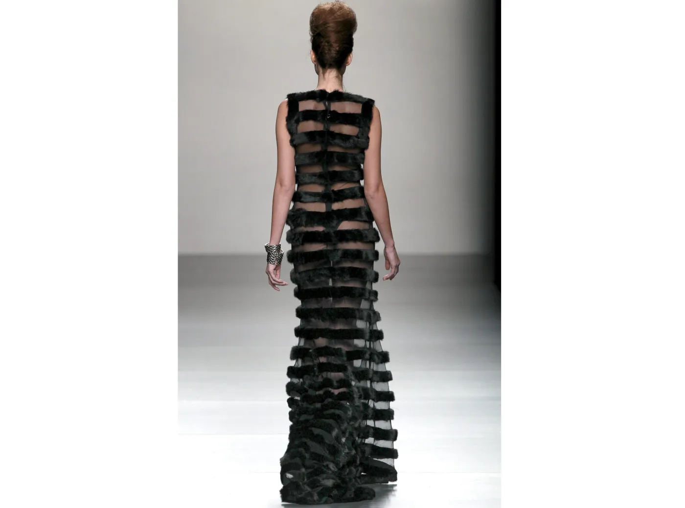 Zabawa formą i fakturą: 53. Tydzień Mody w Madrycie