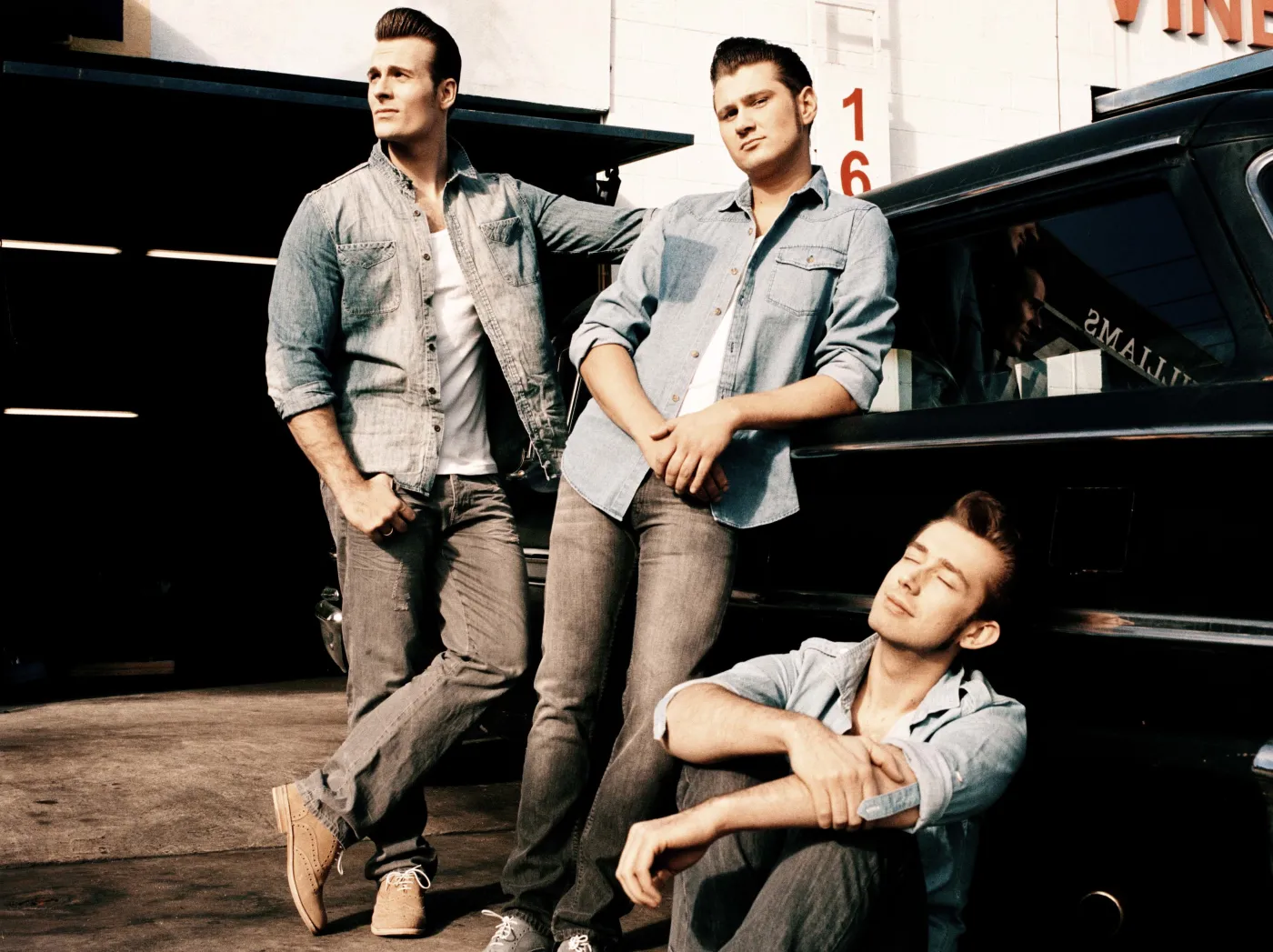 2043354-the-baseballs.jpg