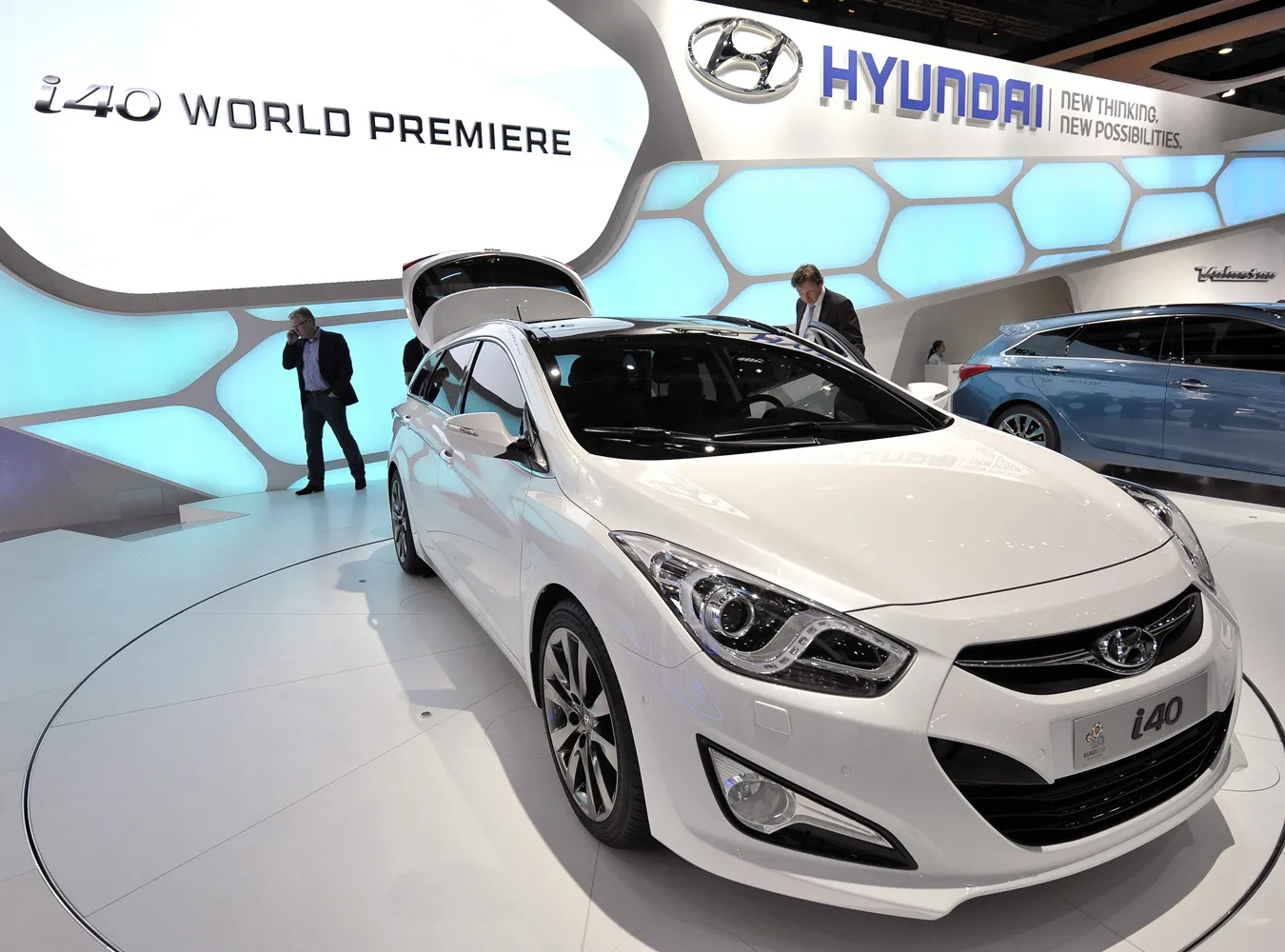 1850345-hyundai-i40-1.jpg
