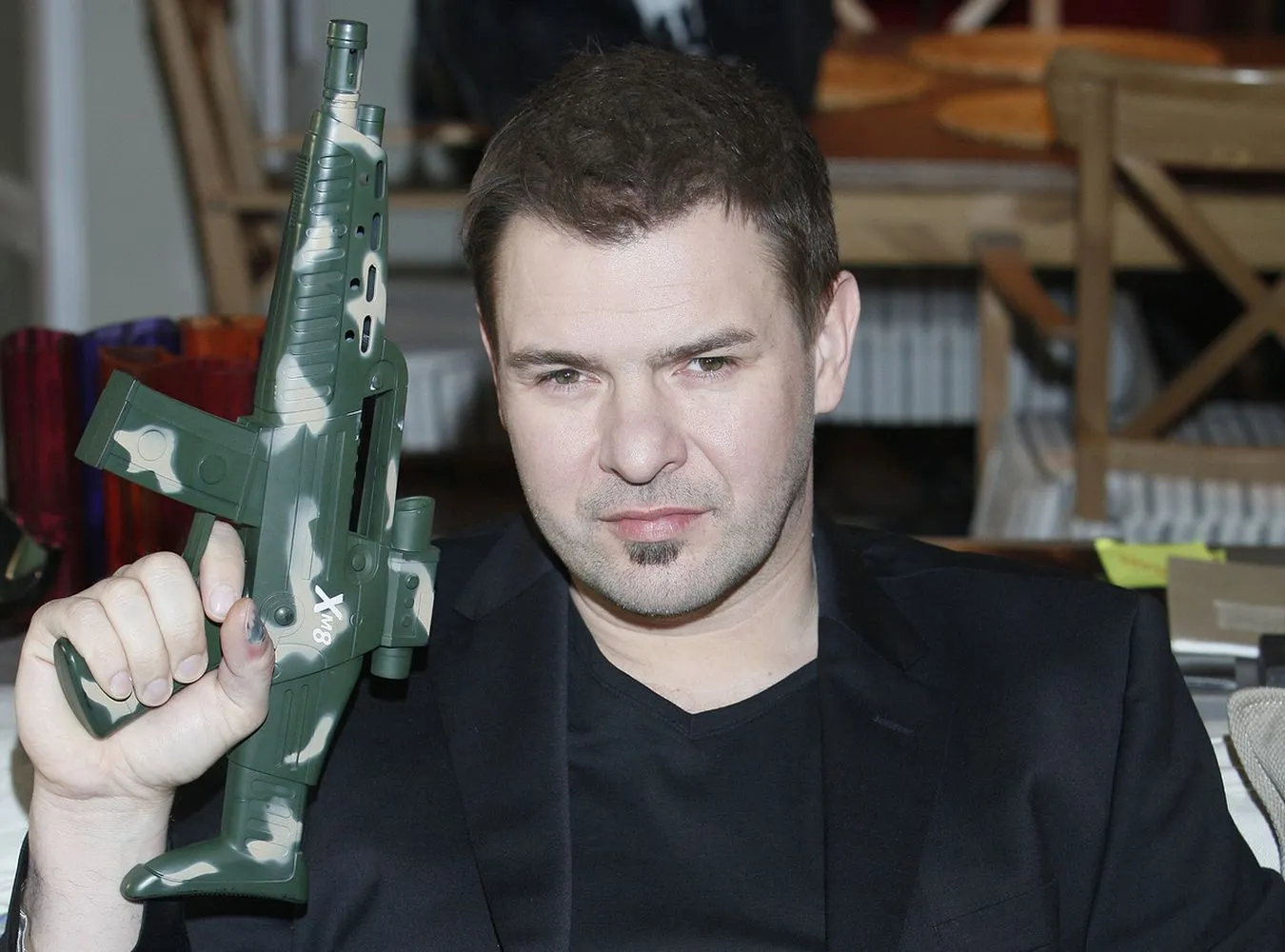 Polska armia ściga koncern Hyundaia za reklamę z Karolakiem