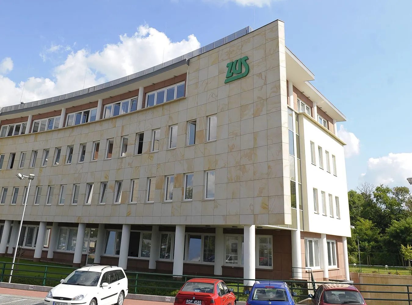 Chałupnicy protestują i domagają się od ZUS abolicji