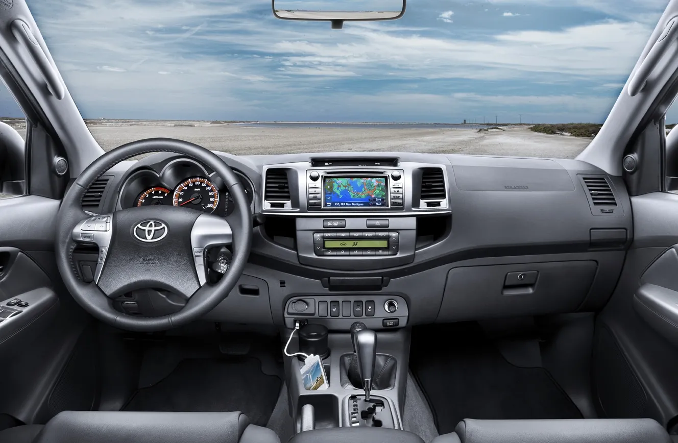2272897-hilux-2012-1.jpg