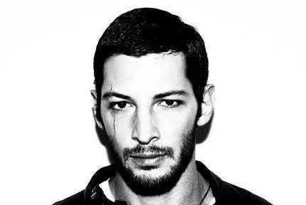 Zobacz, jak aktor dał się oszpecić dla roli w serialu