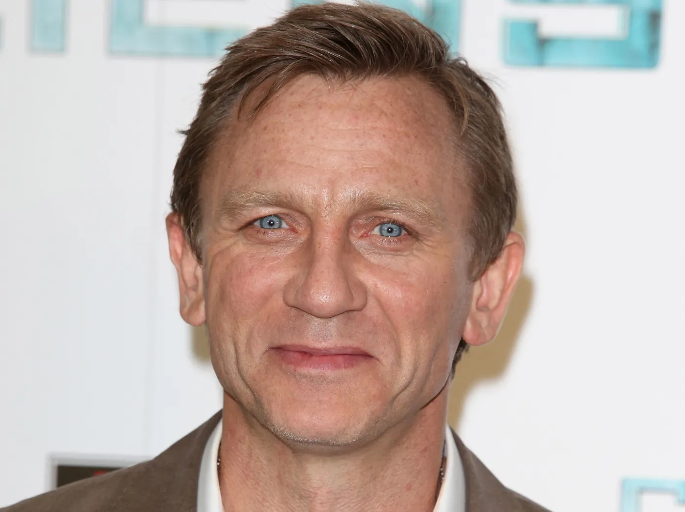 Daniel Craig
