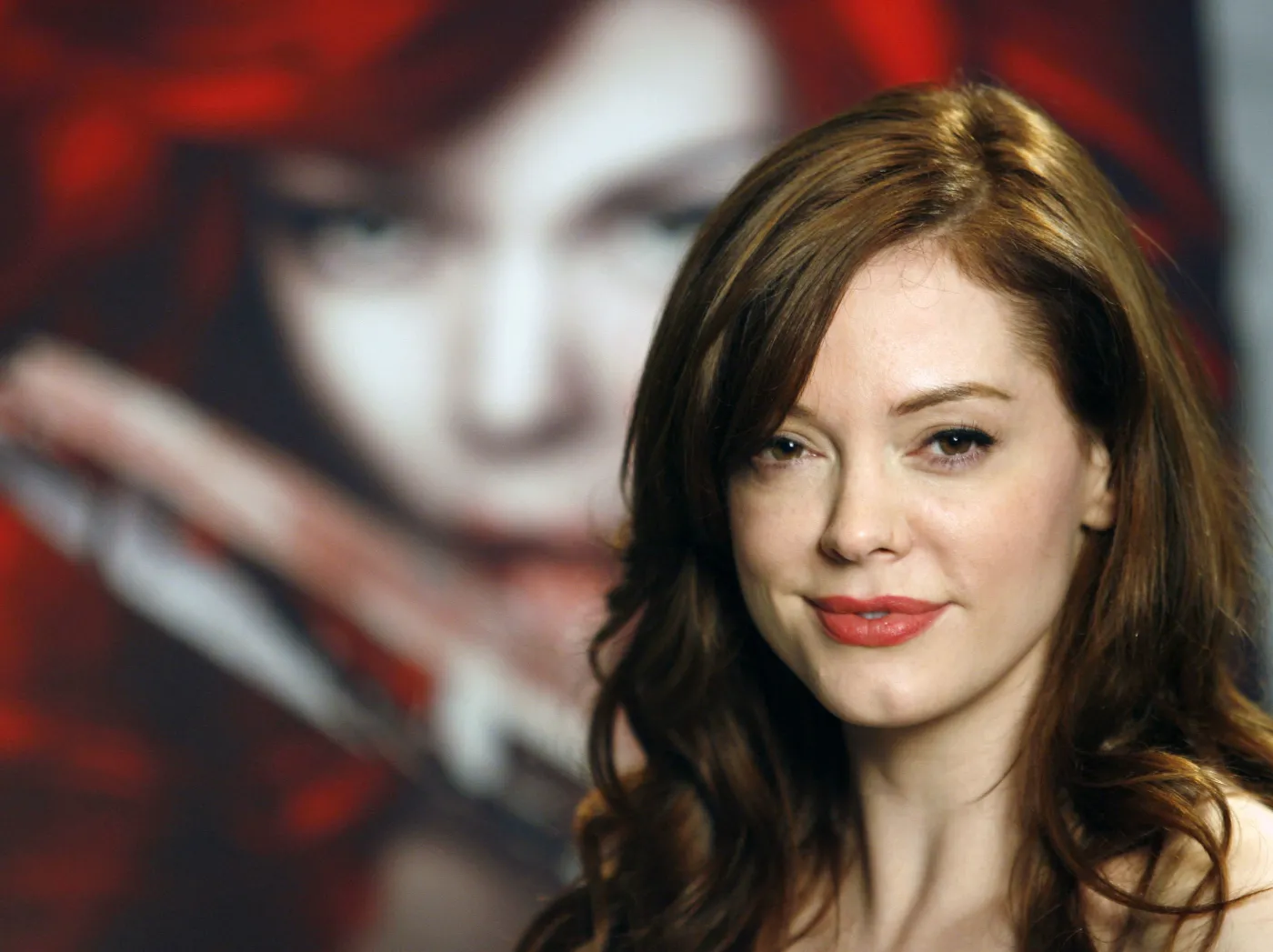 Piękna Rose McGowan zostanie szeryfem