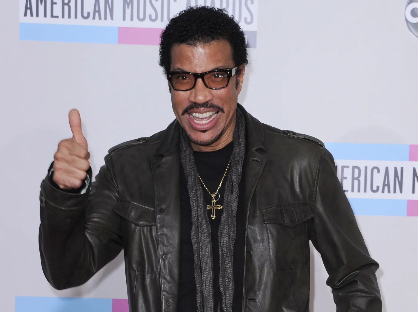2763606-lionel-richie.jpg