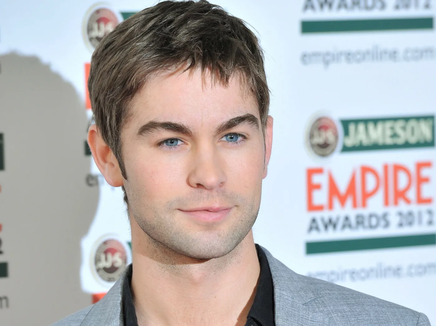 3279483-chace-crawford.jpg