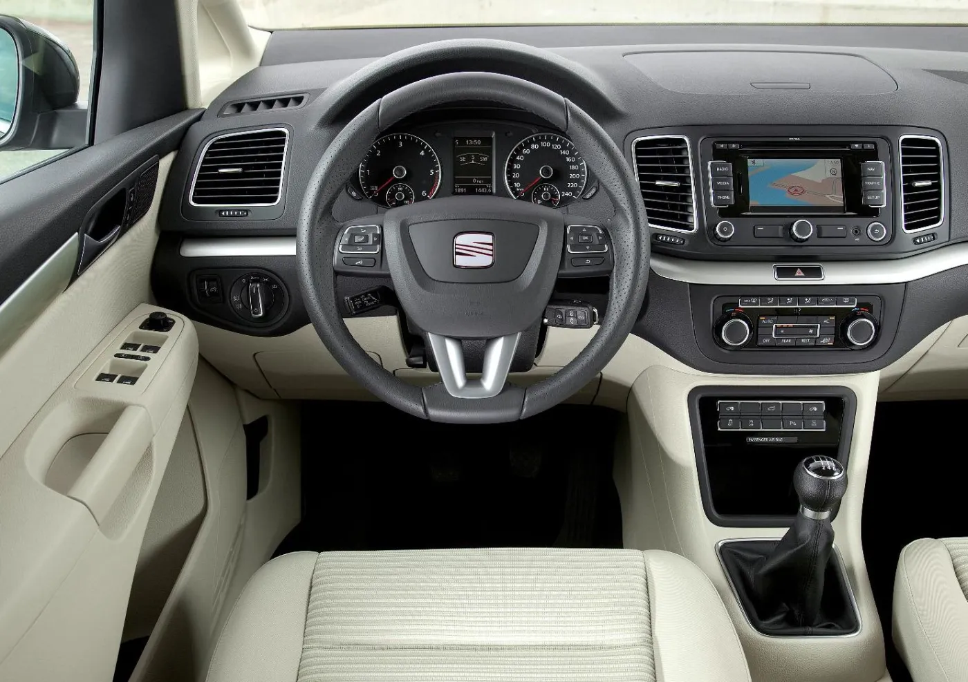 3475040-seat-alhabmbra.jpg