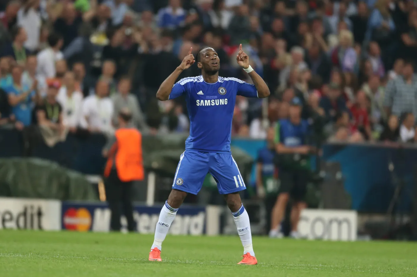 Emocjonujący finał! Chelsea pokonała w rzutach karnych Bayern. Wideo