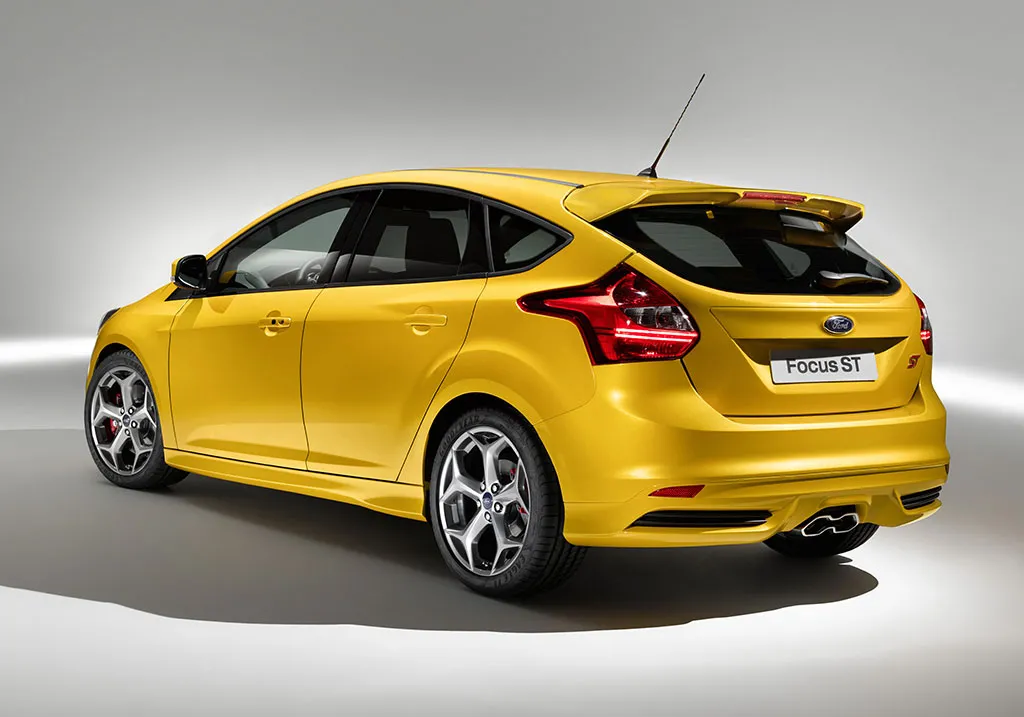 2485012-fordfocusst-03.jpg