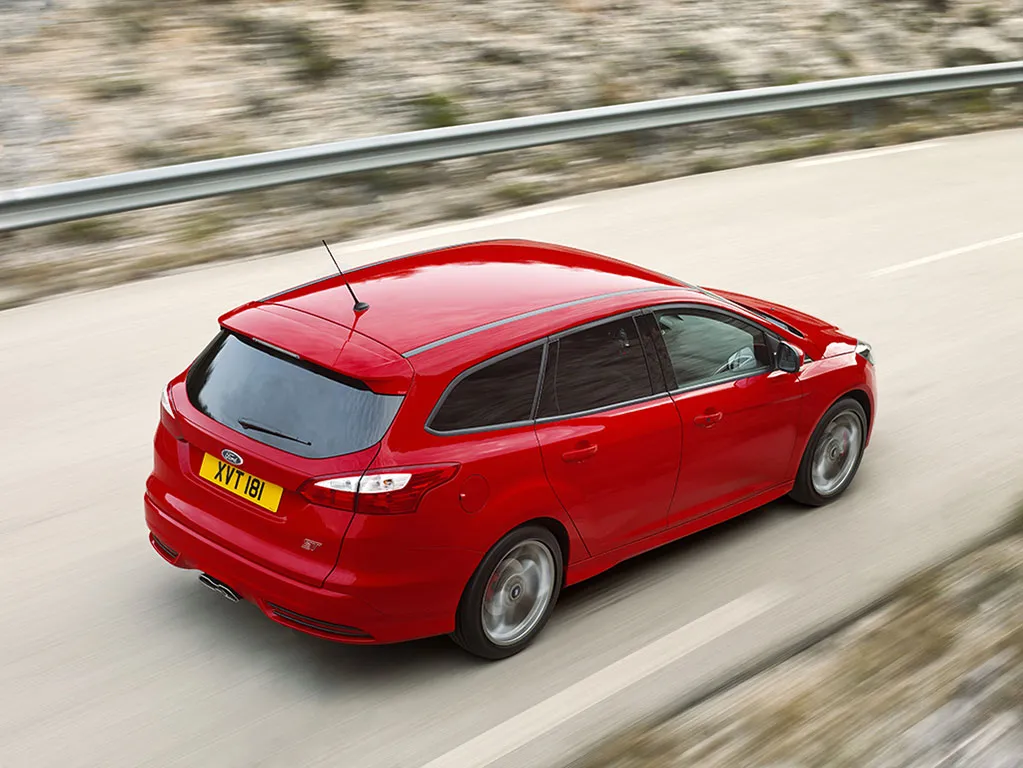 2485136-fordfocusst-18.jpg