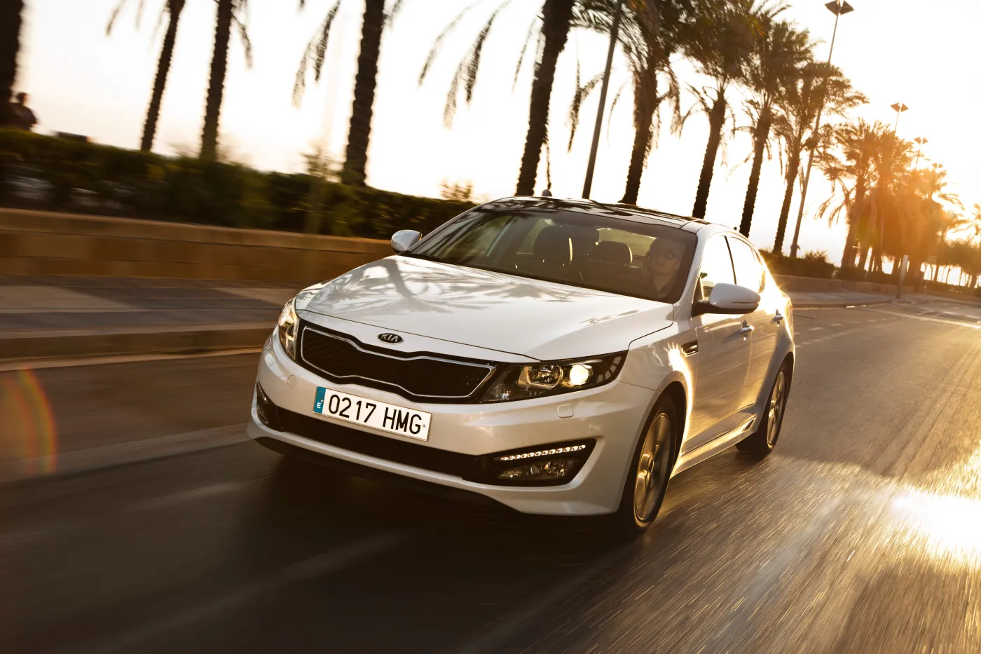 4104156-kia-optima-15.jpg
