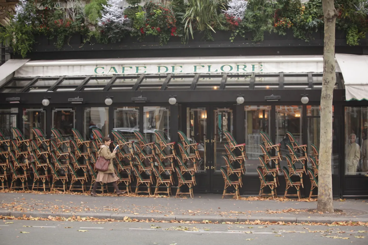 4127118-cafe-de-flore.jpg