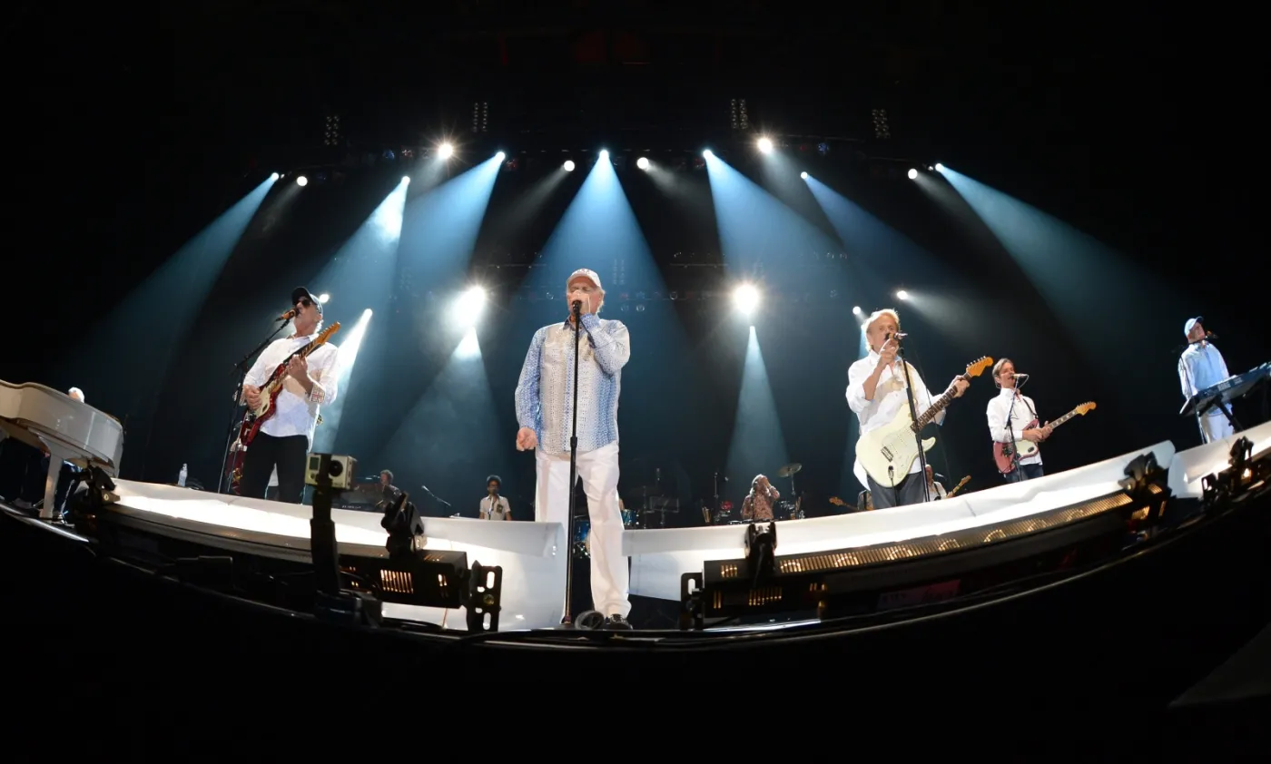 3869742-the-beach-boys.jpg