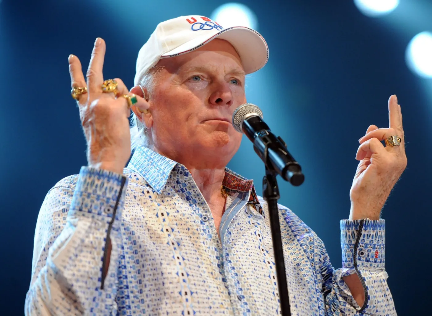 3869800-the-beach-boys.jpg