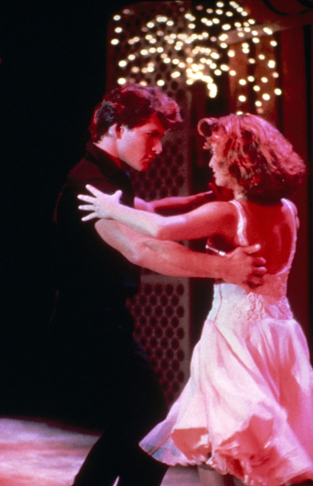 3879065-dirty-dancing.jpg