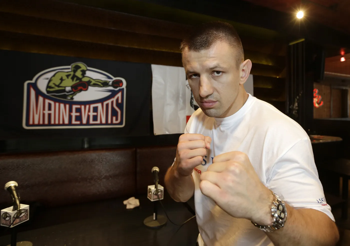 Adamek ze słabym rywalem będzie walczył o mało znaczący pas