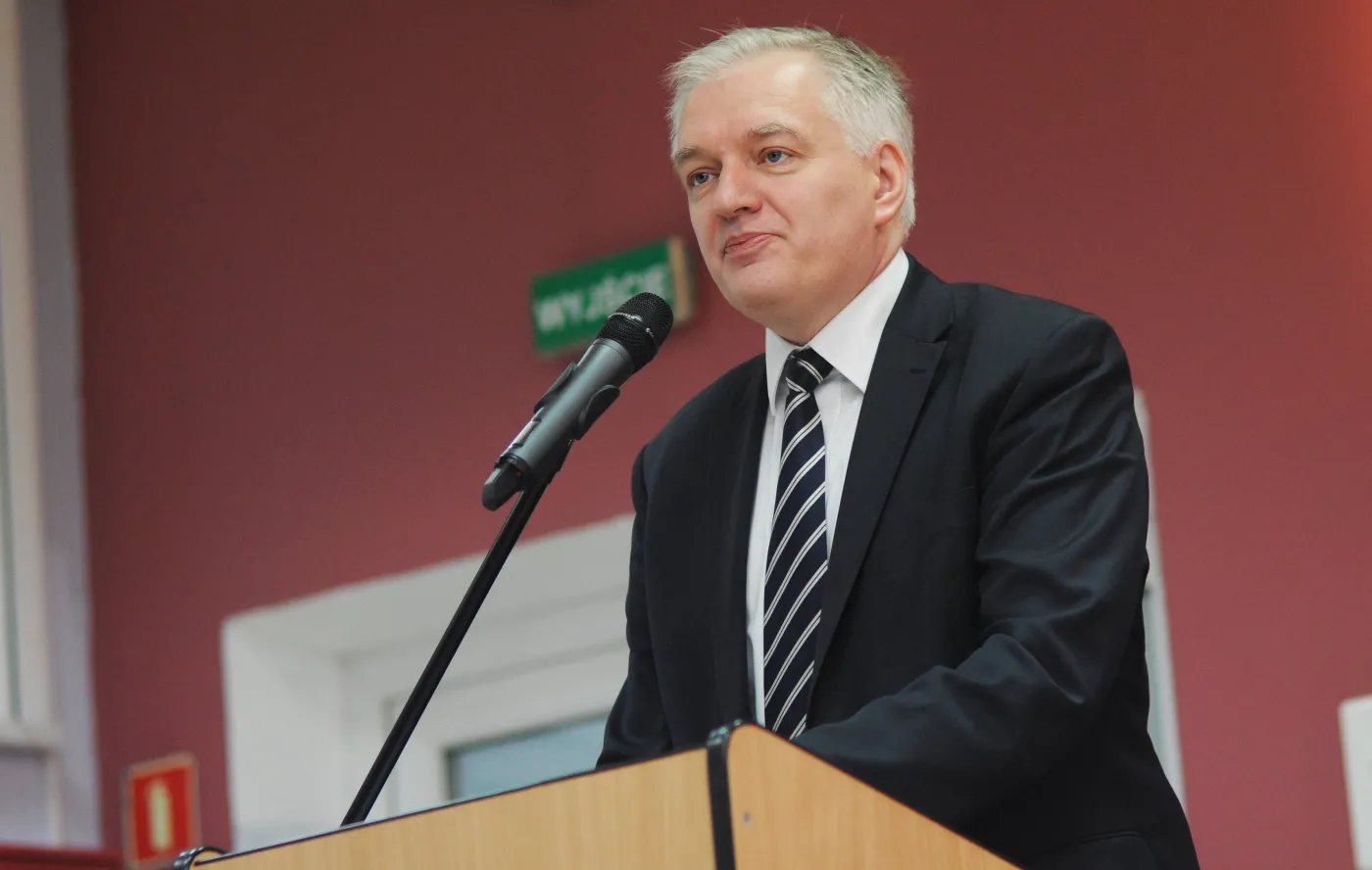 Gowin: Od wykrycia trotylu do sugerowania zamachu daleka droga