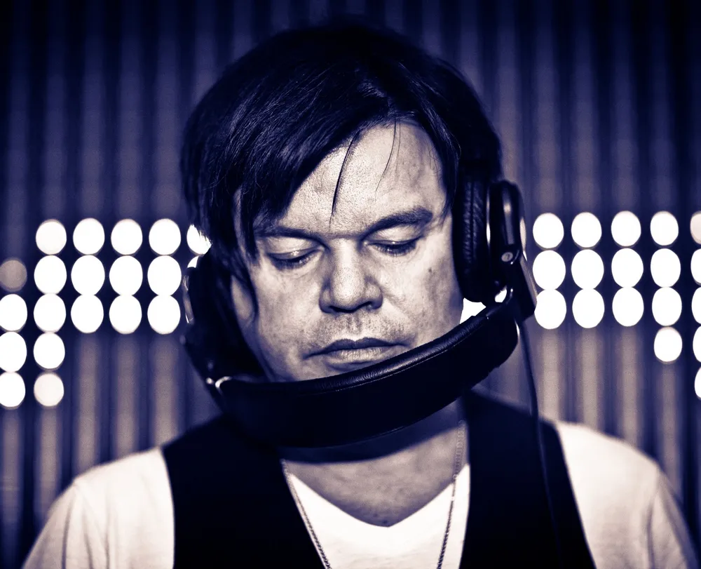 4516945-paul-oakenfold.jpg