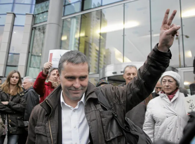 Gmyz sam się lustruje. "Miałem dziadka w Afrika Korps"