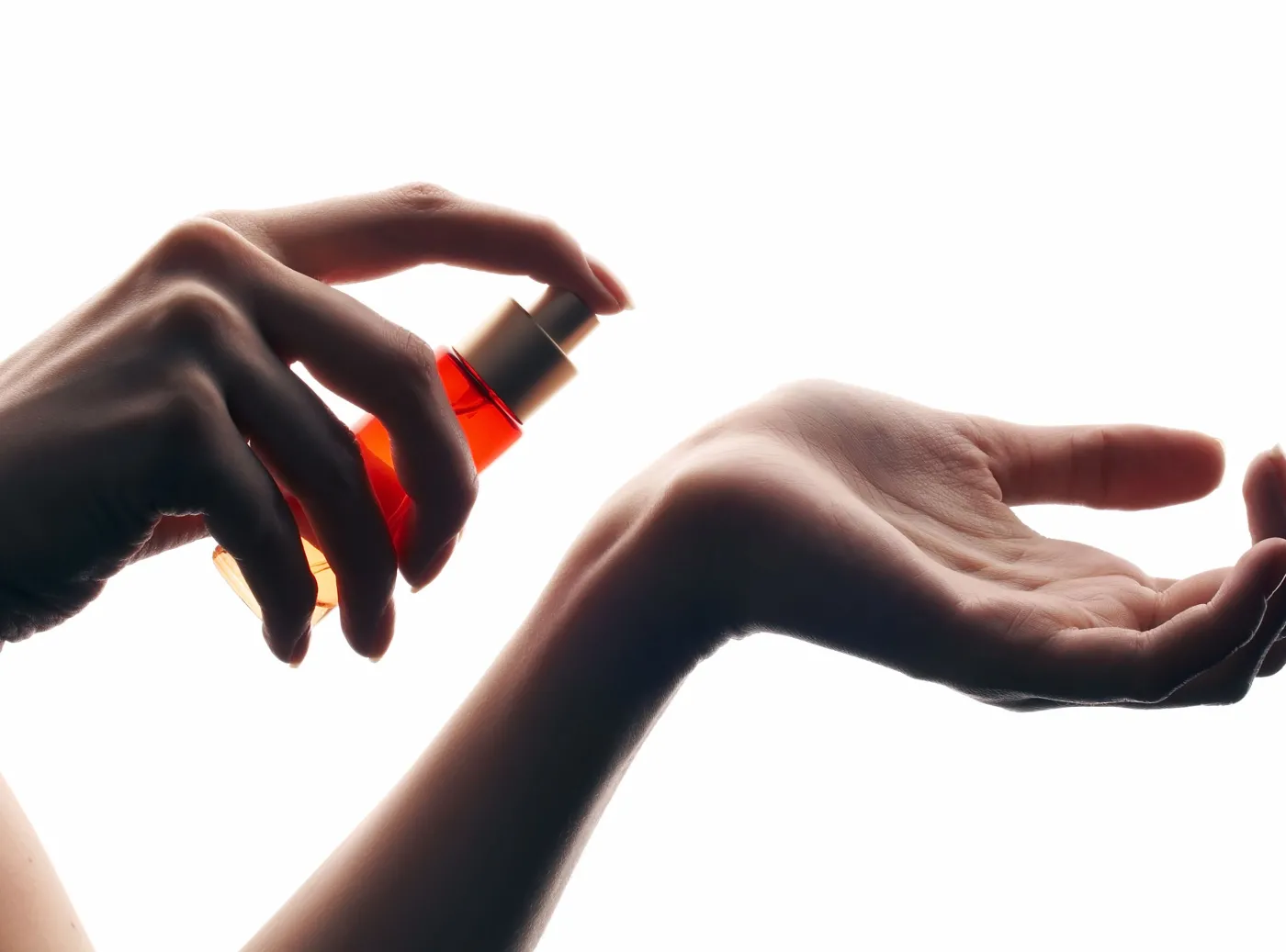 Popularne perfumy silnie uczulają. Naukowcy ostrzegają