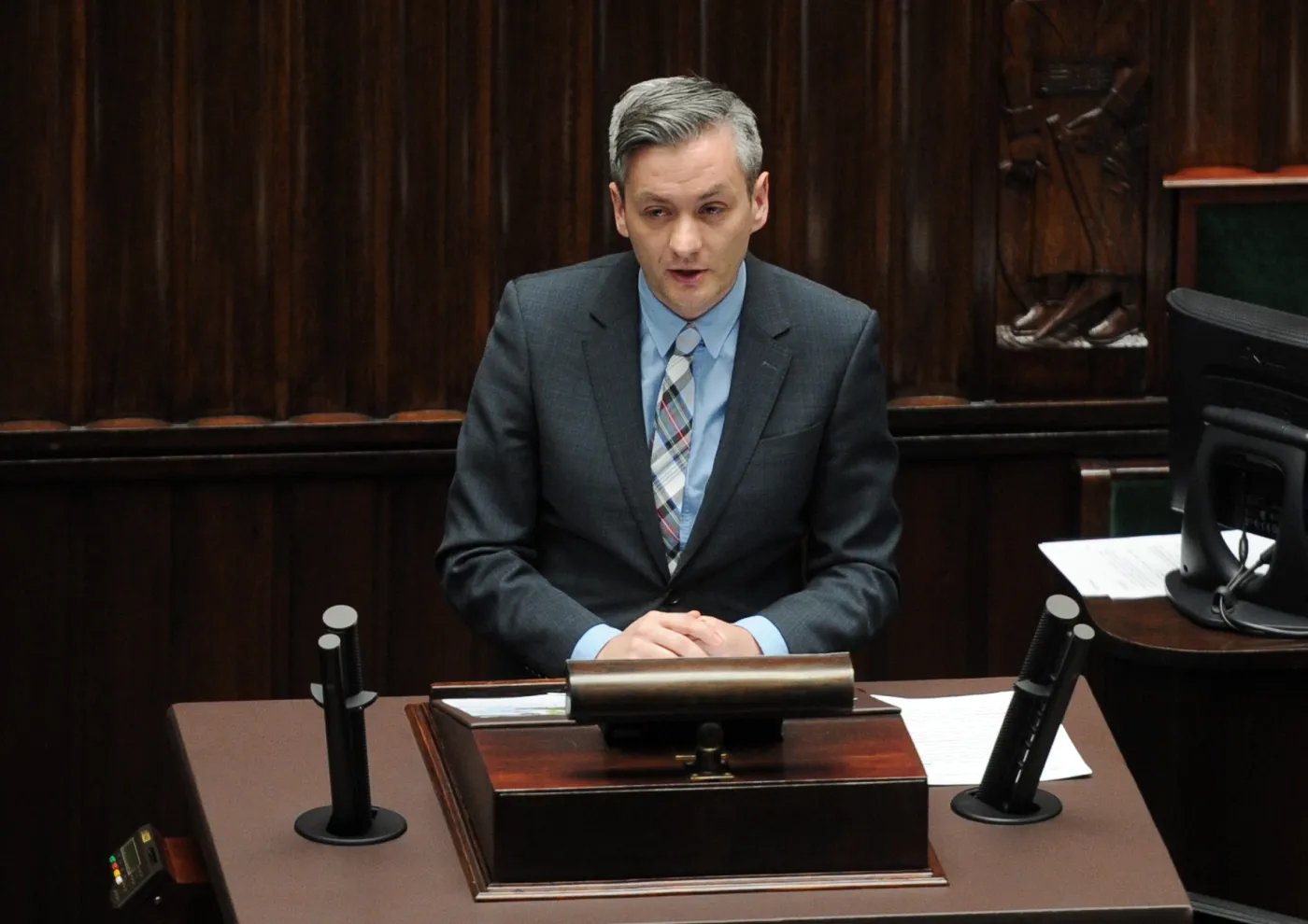 Biedroń: Nowicka zapewniała mnie, że sama odejdzie