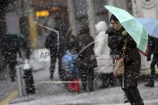 Potężne śnieżyce zaatakowały USA. Życie zamarło