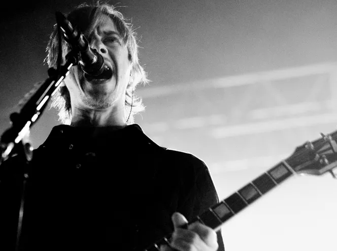 Paul Banks / Julian Plenti