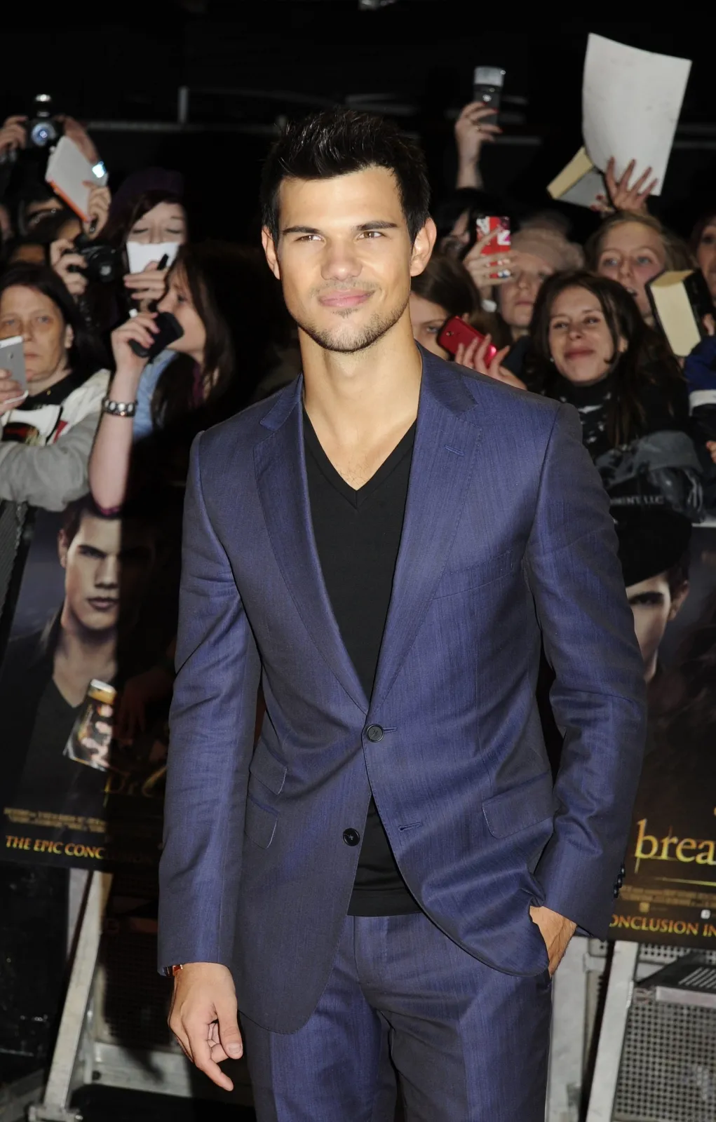 4285500-taylor-lautner.jpg