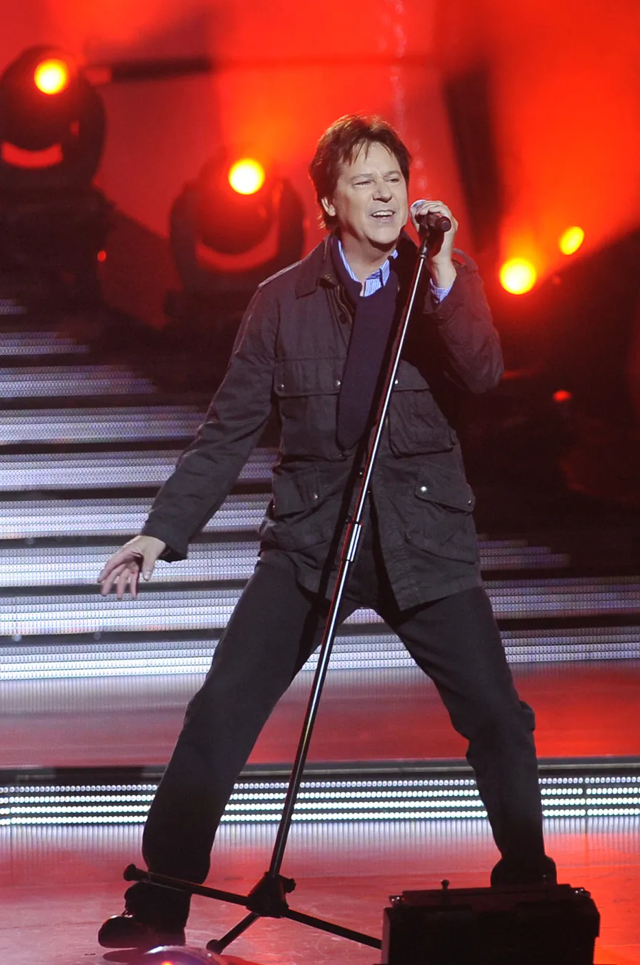 4374704-shakin-stevens.jpg