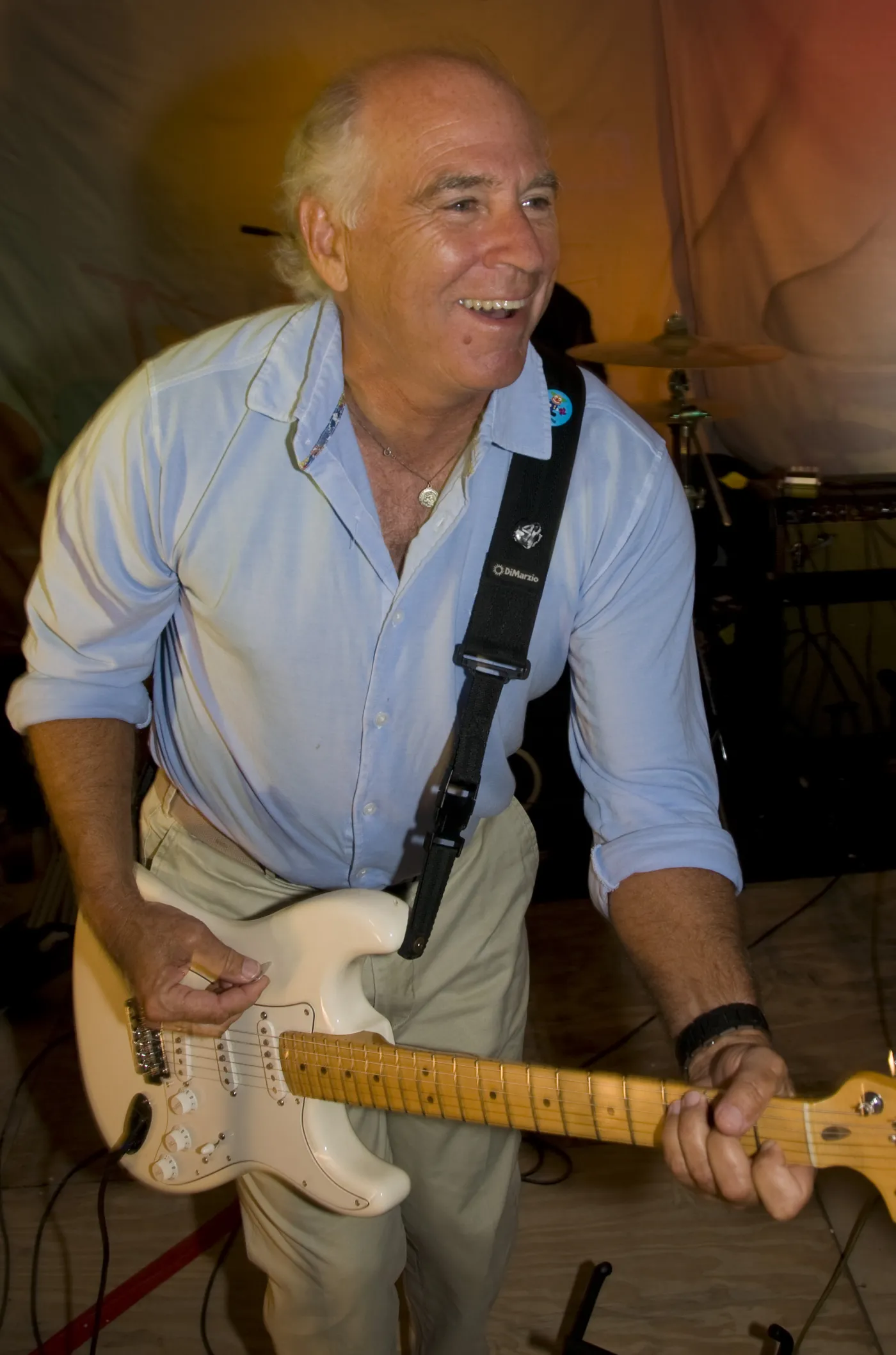 4391269-jimmy-buffett.jpg