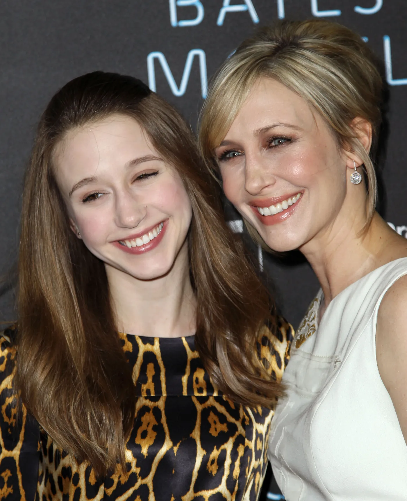 4843118-vera-farmiga.jpg