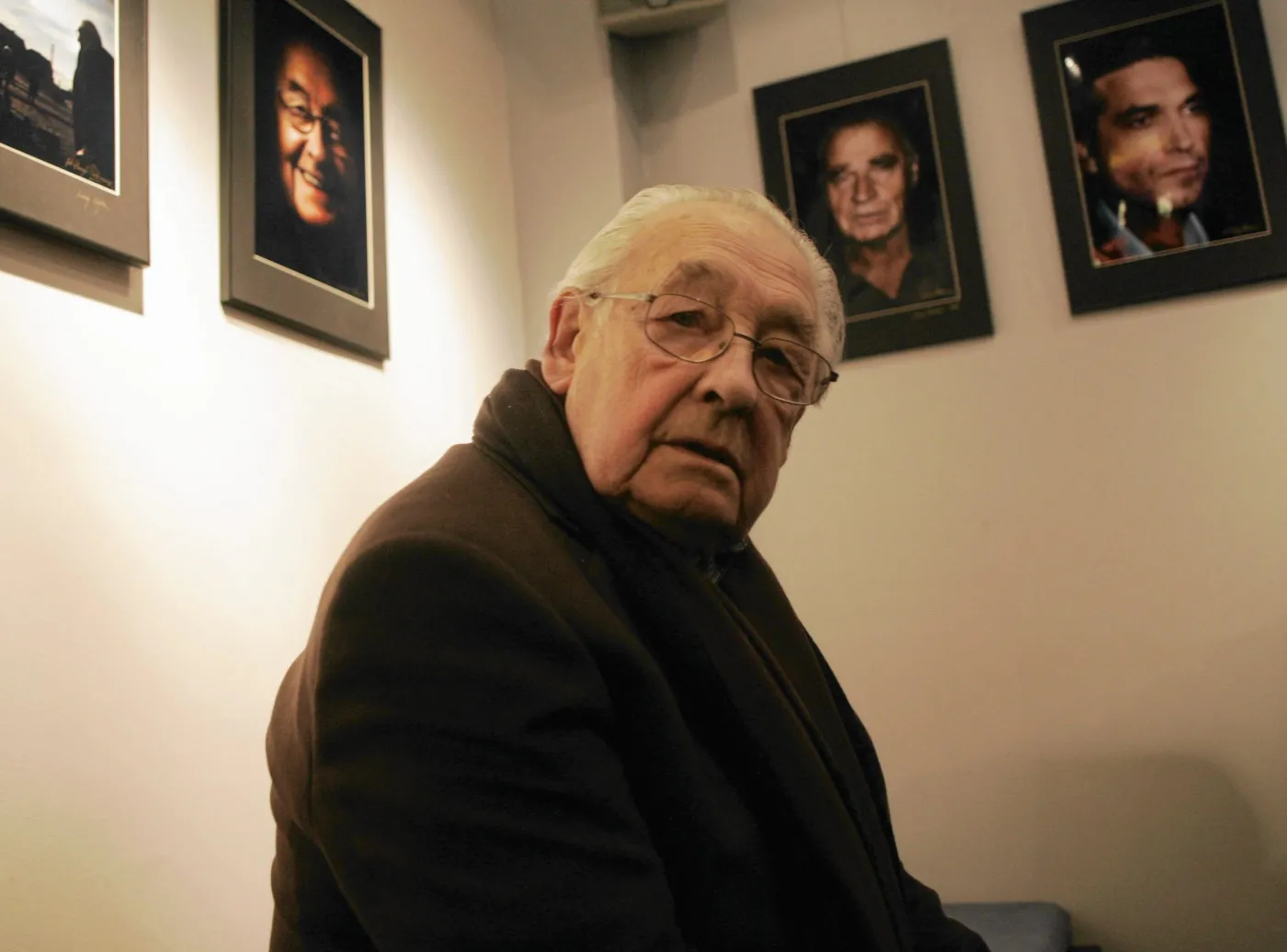 Andrzej Wajda trafił do szpitala? Sprzeczne informacje