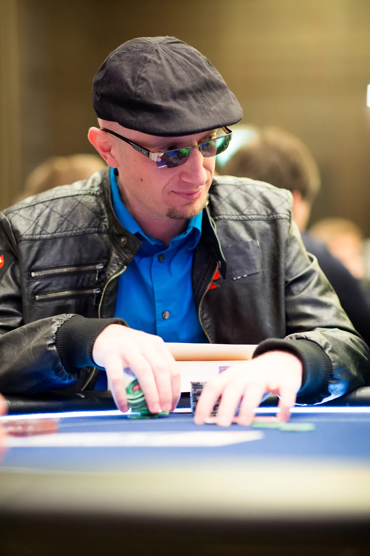 Poker na trzy czwarte etatu. Ile można na tym zarobić? 